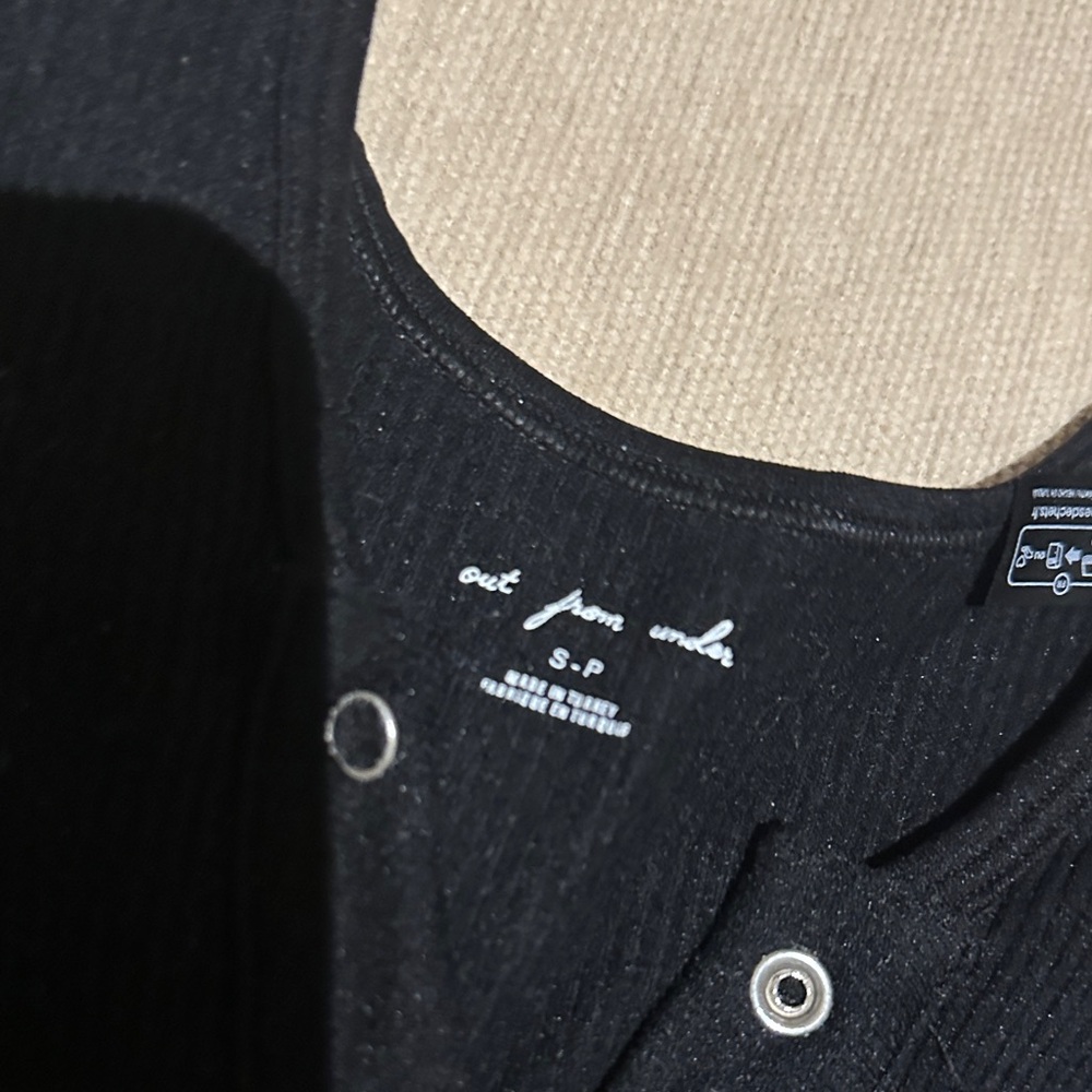 Black Ribbed Long Sleeve Top - Picture 3 of 3